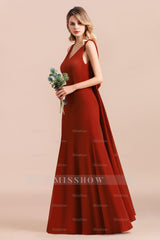 Charming Mermaid V-Neck Drapped Back Bridesmaid Dresses