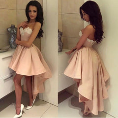 Charming Sweetheart Lace Hi-Lo Homecoming Dress Gold Sleveless Short Party Dress with Appliques