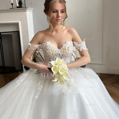 Chic Long White A-line Off-the-shoulder Lace Tulle Wedding Dress