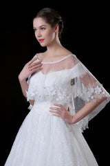 Cute Tulle /Lace White Sleeveless Wedding Wraps with Appliques