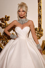 Designer Princess Long A-line Satin Glitter Sleeveless Wedding Dresses