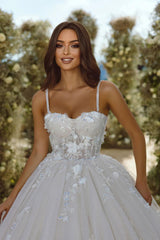 Designer Spaghetti Straps Long A-line Appliques Sleeveless Wedding Dress With Lace