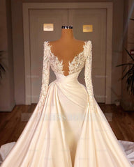 Elegant A-Line Cathedral V-neck Long Wedding Dress With Long Sleeves