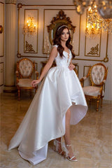 Elegant A-line Short V-neck Sleeveless Wedding Dresses With Lace