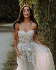 Elegant Boho A-Line Sleeveless Wedding Dresses with Lace