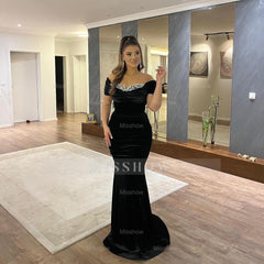 Elegant Floor Length Sweetheart Off-The -shoulder Black mermaid Prom Dress with Appliques