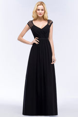 Elegant Lace Black V-Neck Sleeveless Bridesmaid Dresses with Hollowout Back
