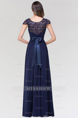 Elegant Lace Scoop Sleeveless Navy Bridesmaid Dresses with Buttons