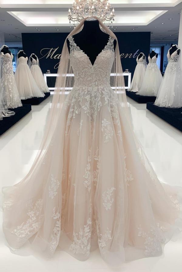Elegant Long A-line Tulle Sleeveless Bridesmaid Dresses