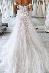 Elegant sweetheart off-the-shoulder cap sleeves a-line lace wedding dress