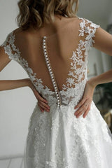 Elegant V-Neck A-Line Sleeveless Wedding Dresses With Lace