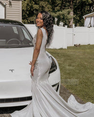 Glamorous Long Silver Mermaid Sequined Sleeveless Prom Dress With Lace