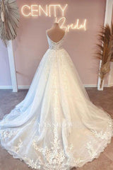 Glamorous spaghetti straps sleeveless a-line lace Wedding dresses