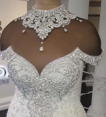 Gorgeous Crystals Mermaid Wedding Dress Off-the-Shoulder Appliques Bridal Wears