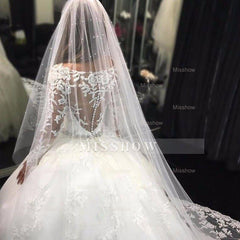 Gorgeous Tulle Appliques Scoop Long Sleeves Crystal Wedding Dress