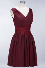 Lace V-Neck Sleeveless Mini Bridesmaid Dresses A-line Chiffon Homecoming Dress