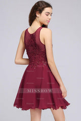 Lovely Lace Short Burgundy Bridesmaid Dresses with Appliques