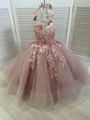Lovely Sleeveless Ball Gown Flower Girls Dress With Appliques