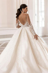 Luxurious Long Sleeves Ball Gown Wedding Dress With Delicate Beads