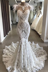 Luxury White Hollow Sweetheart Open Back Lace Long Wedding Dress with Fur Neckline