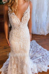 Mermaid Spaghetti Straps V-neck Backless Lace Wedding Dresses
