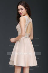Pretty Lace Backless Short Pink Bridesmaid dresses with Beadings