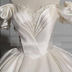 Romantic Off-the-shoulder Ball Gown Satin Wedding Dresses