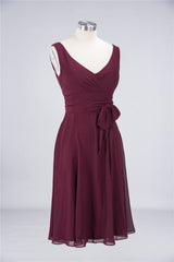 Ruffles Knee-Length Bridesmaid Dress Sleeveless V-Neck Mini Cocktail Party Dress