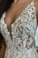 Sleeveless A-Line Floor Length Spaghetti Straps Wedding Dress