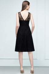 Sleeveless Lace A-line Knee Length Bridesmaid Dresses