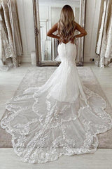 V-neck Sleeveless Appliques Lace Mermaid Floor-length Wedding Dresses