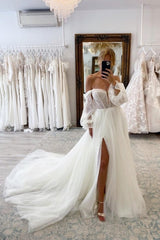 Vintage Long A-line Tulle Split Wedding Dresses With Long Sleeves