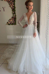 Winter Warm Long Sleeves V-Neck Tulle Princess Wedding Dress