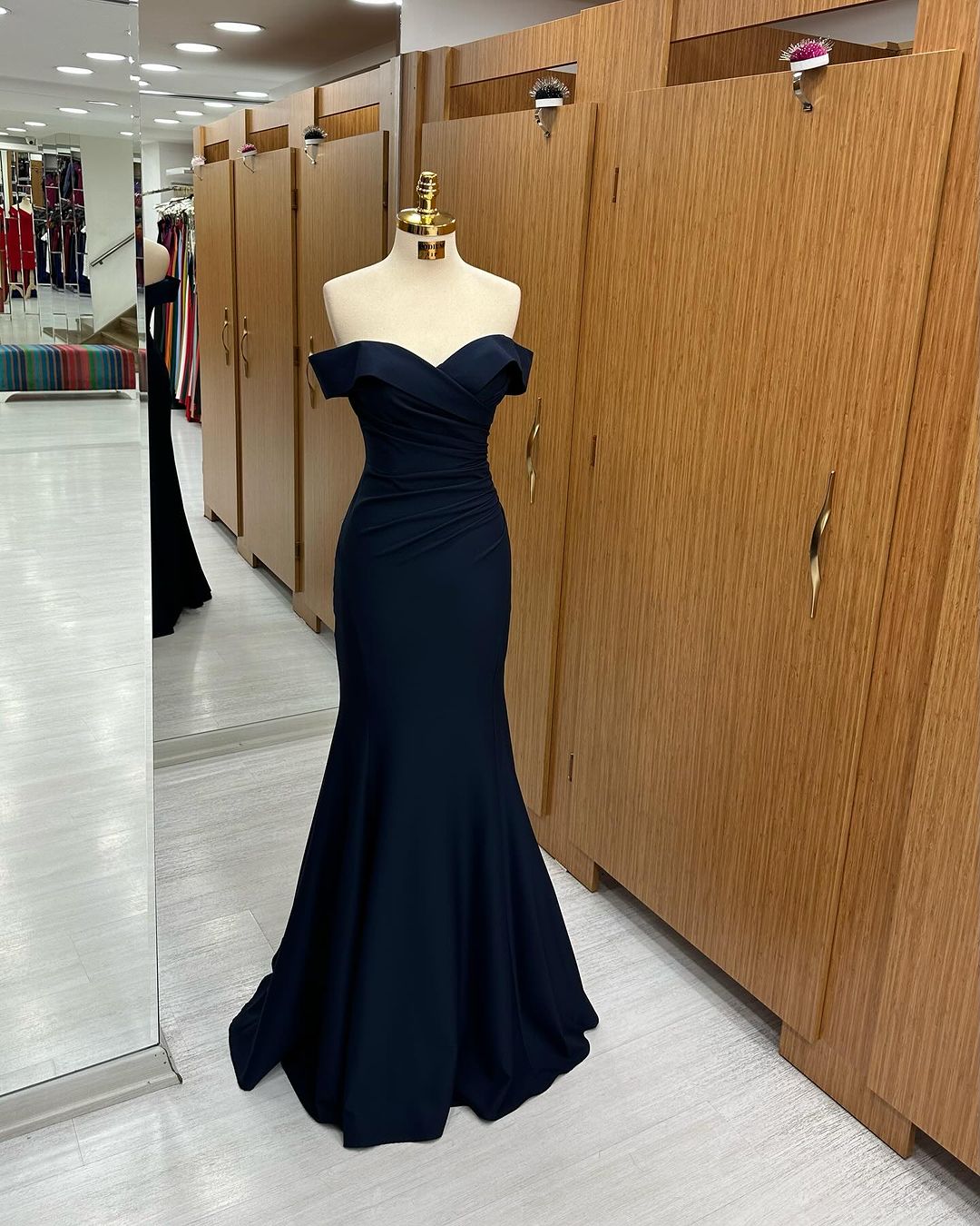 Off the Shoulder Strapless Long Mermaid Formal Dress Black Sleeveless