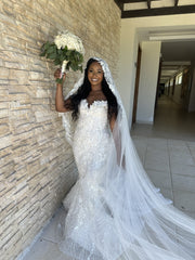 Sweetheart 3D Floral Applique Rhinestone Lace-Up Mermaid Wedding Dress with Train