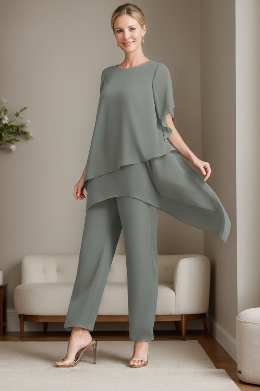 2 Pieces Chiffon Elegant Round Neck Mother of the Bride Pantsuits with Ruffles