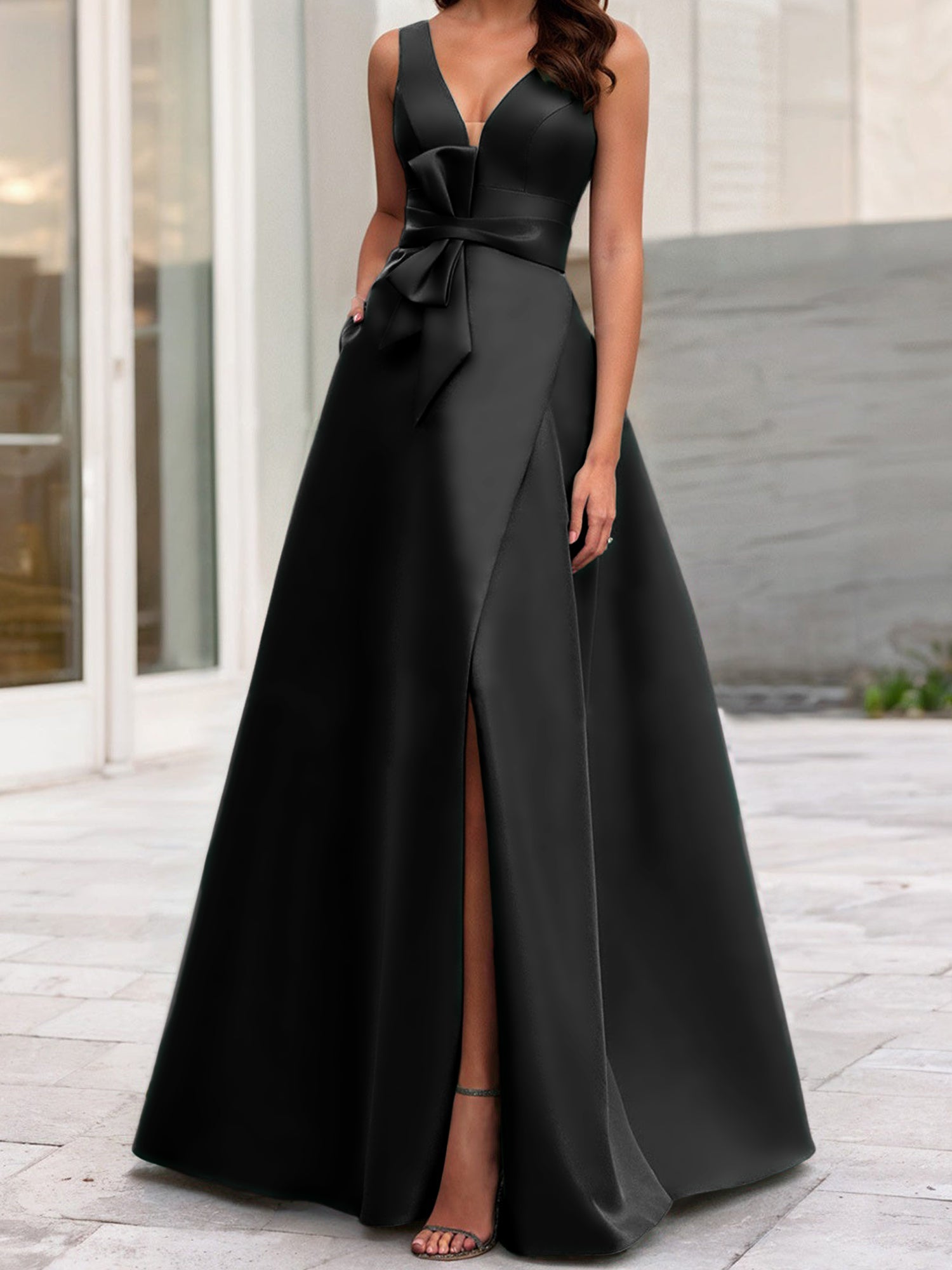 A Line Princess V Neck Sleeveless Mother Of The Bride Dresses With Split Side