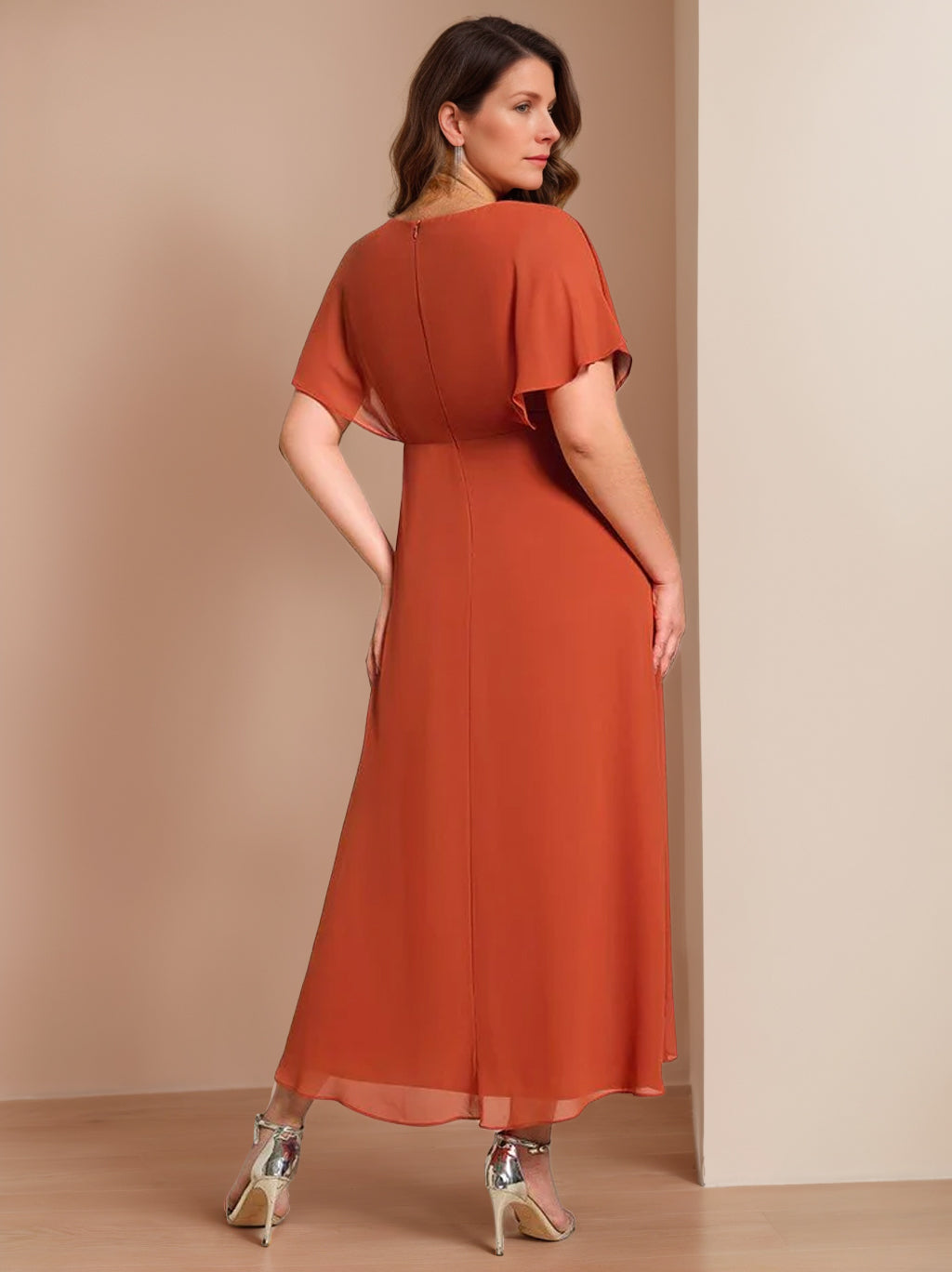 A Line Princess V Neck Short Sleeves Asymmetrical Plus Size Mother Of The Bride Dresses With Appliques