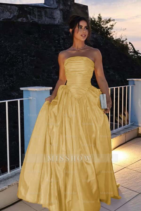 Glamorous Strapless Sleeveless Long Formal Dress With Pleated