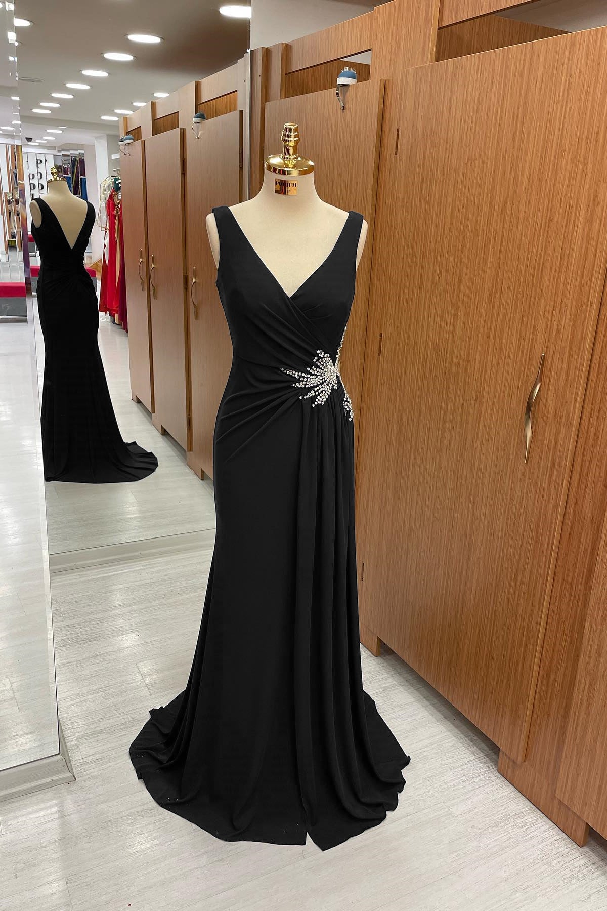 Amazing Dark Navy Straps V Neck Pleated Formal Dress With Rhinestone