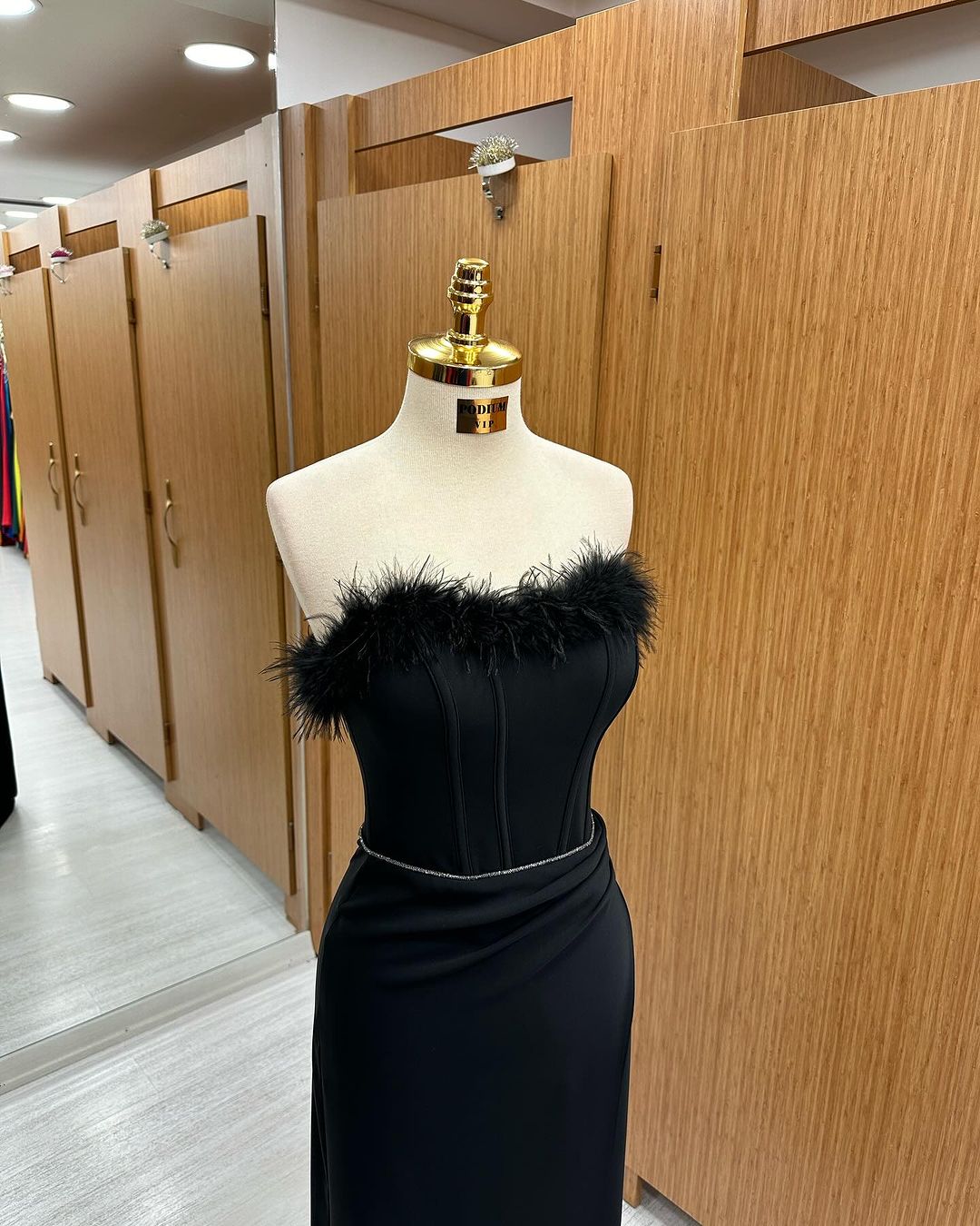 Mermaid Formal Dress Long Black Feather Sequins Sleeveless Strapless