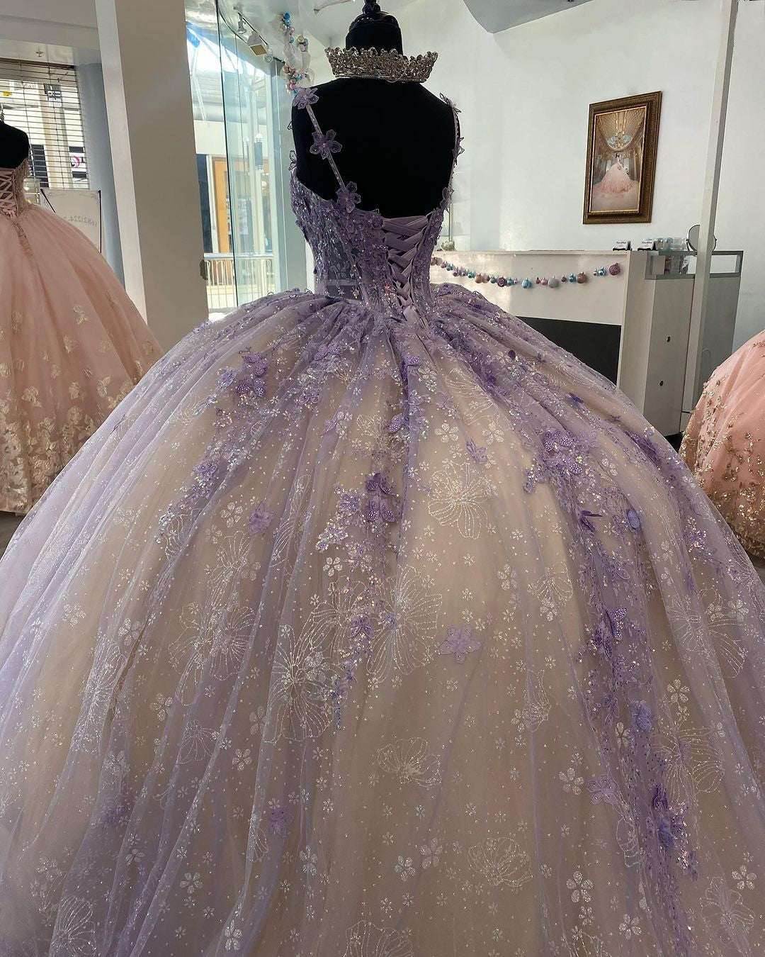 Misshow Lavender Champagne Ball Gown Sweetheart Neckline with Floral Lace Appliques & Tulle Skirt for Quinceanera Prom or Sweet 16