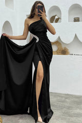 Black Sleeveless One Shoulder Long Split Pleated Formal Dress With Rhinestone