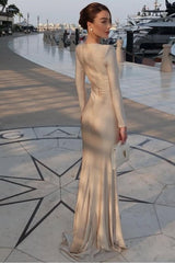 Chic Jewel Long Sleeves Mermaid Long Formal Dress With Pleated