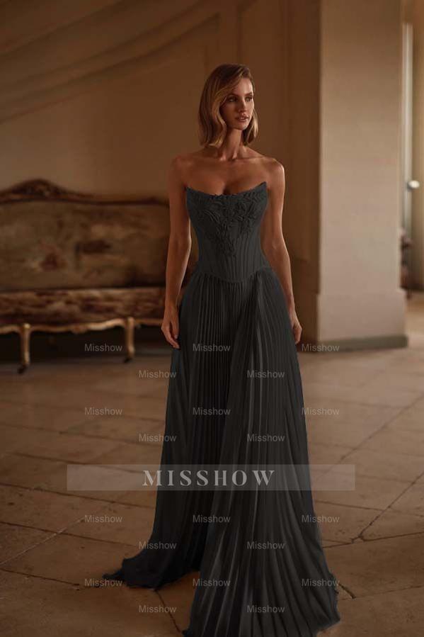 Strapless Sleeveless Long Formal Dress With Appliques Pleated