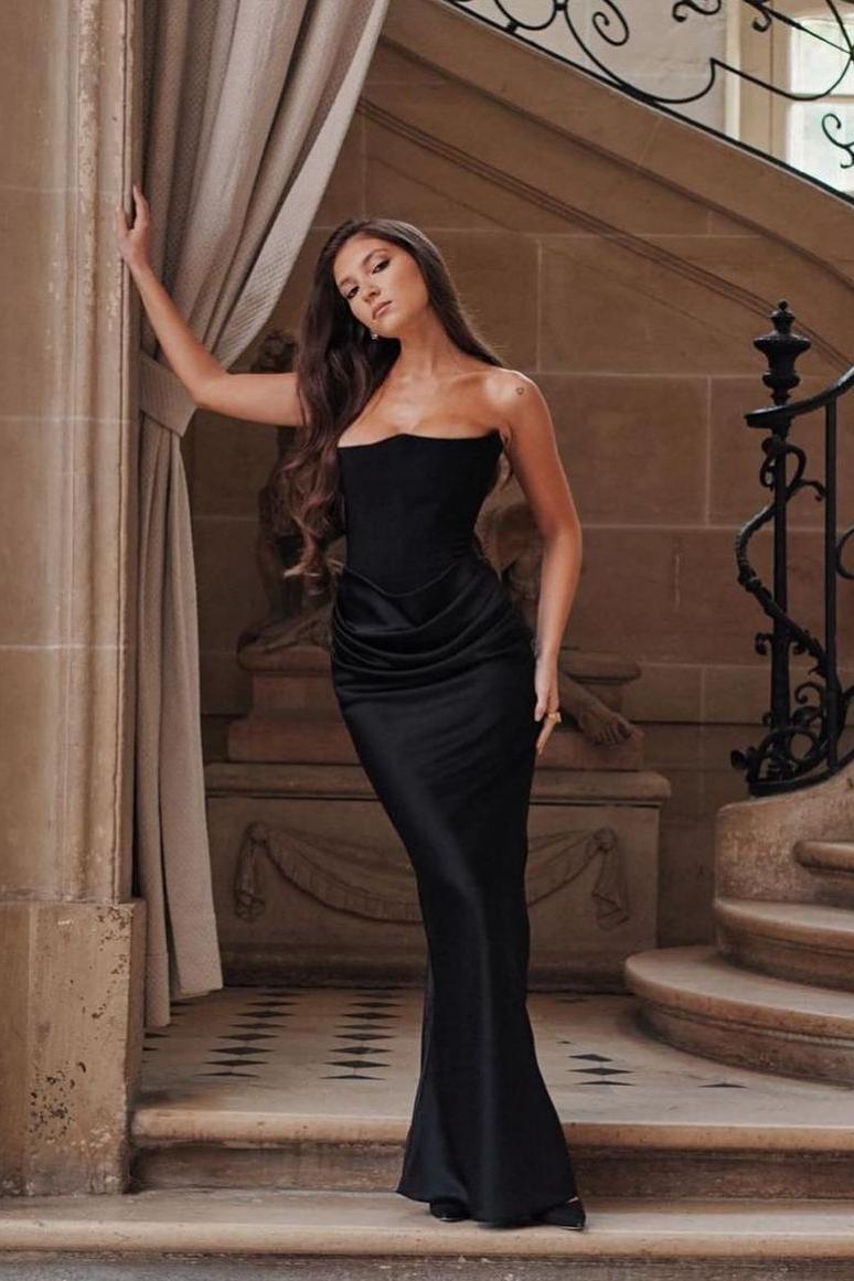 Black Strapless Sleeveless Mermaid Long Formal Dress With Pleated