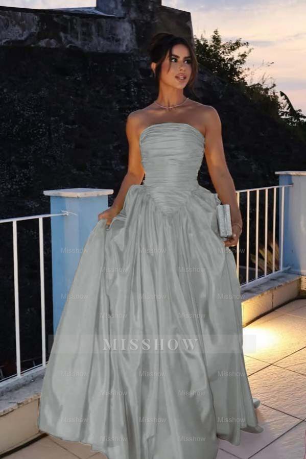 Glamorous Strapless Sleeveless Long Formal Dress With Pleated