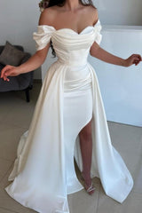 A-Line Split Front Off-The-Shoulder Sweetheart Stain Wedding Dresses with Ruffles