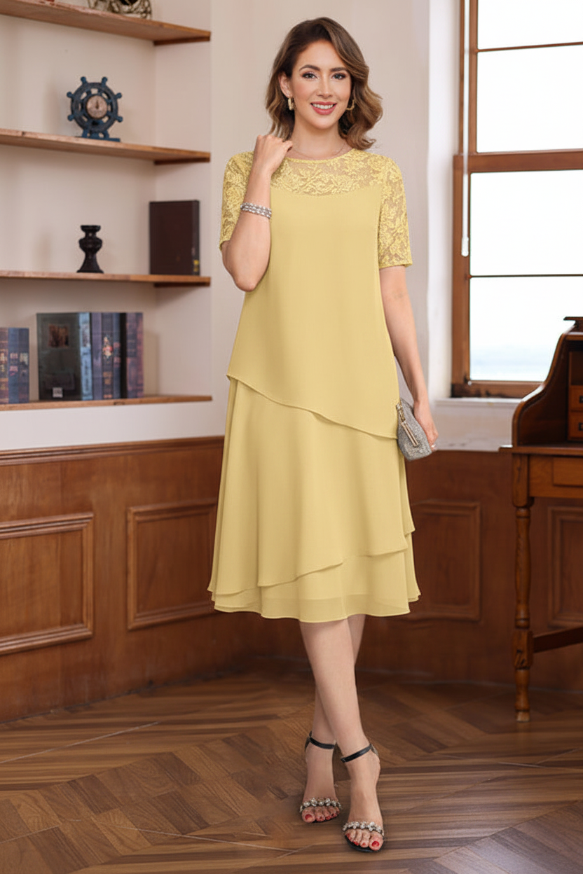 A-Line/Princess Jewel Neck Short Sleeves Knee-Length Mother of the Bride & Groom Dresses with Ruffles & Lace Appliques & Sequins