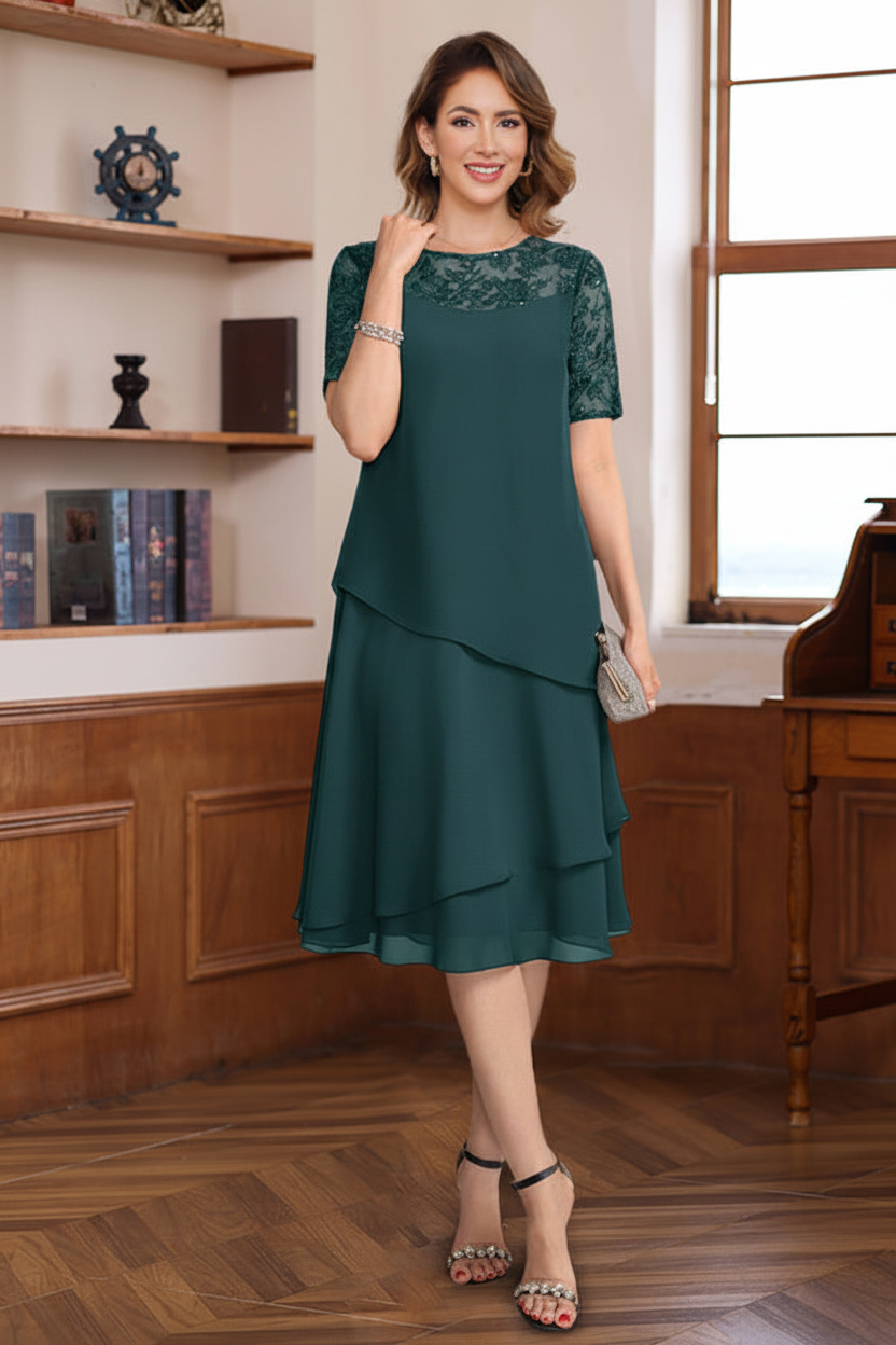 A-Line/Princess Jewel Neck Short Sleeves Knee-Length Mother of the Bride & Groom Dresses with Ruffles & Lace Appliques & Sequins